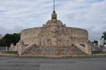 Monumento Nacional, no final do Paseo Montejo, em Mérida, no sul do México
